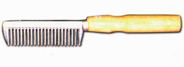 Produktbild von Kamm mit Holzgriff für Pferde Tattini