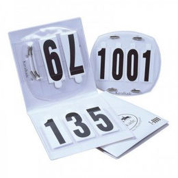 Kavalkade Startnummer zum Stecken 4stellig – Bild 1 von 2