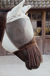 Kentucky Fliegenmaske Classic mit Ohren und Nasenfransen Silber Cob – Bild 1 von 3