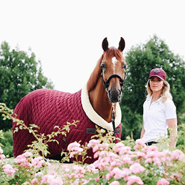 Produktbild von Kentucky Horsewear Turnierdecke 160g - bordeaux