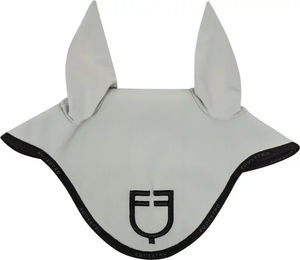 Kurze Mütze aus technischem Stoff mit Logo Equestro – Bild 1 von 3