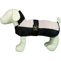 Produktbild von Karlie Hundemantel Eisbär Wintermantel für Welpen wasserabweisend aus Polyester in Beige und Schwarz