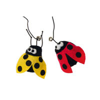 Produktbild von Karlie Katzenangel Happy Bug aus Plüsch in verschiedenen Farben 50 cm