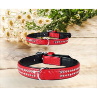 Produktbild von Karlie Monte Carlo Hundehalsband aus Kunstleder mit Strass in Rot Grösse M 42cm