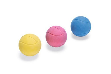 Produktbild von Karlie Moosgummiball Hundespielzeug für kleine und mittelgroße Hunde bunt 6 cm