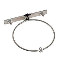 Produktbild von Karlie Wand- und Zwingerhalterung für Futterschale aus Edelstahl in Silber - 1,8 l