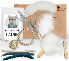 Kater Kasimir CATMOM Deluxe Set mit 9 Katzenspielzeugen aus Naturmaterial und handgemachtem Armband – Bild 1 von 3