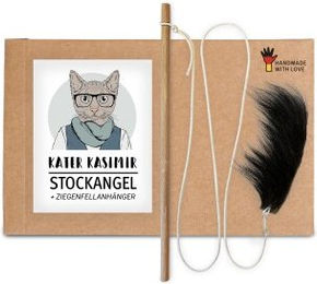 Kater Kasimir Katzenangel aus Buchenholz mit schwarzem Ziegenfell-Anhänger – Bild 1 von 3