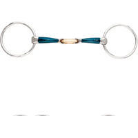 Produktbild von Kavalkade Bradoon Ergonomic Gebiss mit 2 Ringen für doppelt gebrochene Pferde in Blau und Silber