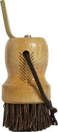 Produktbild von Kentucky Grooming Deluxe Hufkratzer klein aus Holz in Natur Braun