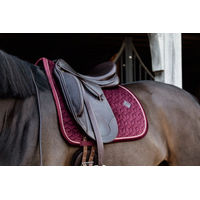 Produktbild von Kentucky Horsewear Dressur-Schabracke Velvet in Rot für Warmblut