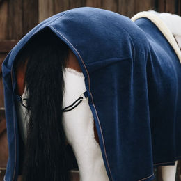 Kentucky Horsewear Fleece Show Heavy Abschwitzdecke für Pferde in Blau – Bild 1 von 8