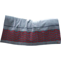 Produktbild von Kentucky Horsewear Fleecedecke Square Heavy Fishbone für Pferde Grau/Bordeaux 140x160 cm