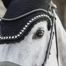 Kentucky Horsewear Fliegenhaube Wellington Big Stone & Pearl für Pferde Schwarz – Bild 1 von 5