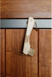 Kentucky Horsewear Hufkratzer Braun mit Metallbürste und Magnet zur Hufpflege – Bild 1 von 7