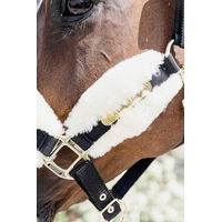 Produktbild von Kentucky Horsewear Nylon Stallhalfter mit Lammfell Soft Natur Größe Cob
