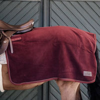 Produktbild von Kentucky Horsewear Quarter Rug Heavy Fleece Ausreitdecke für Pferde Bordeaux Größe L
