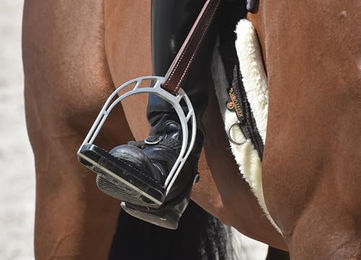 Kentucky Horsewear Sattelgurt aus Nylon mit Lammfell Schwarz 145 cm - 145 cm – Bild 1 von 4
