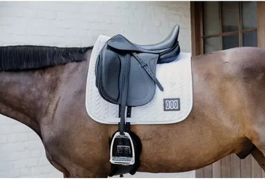Kentucky Horsewear Schabracke Fishbone Turnier Dressur Weiß – Bild 1 von 6