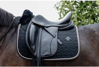 Kentucky Horsewear Skin Friendly Schabracke Dressur Sternmuster Schwarz Größe DR – Bild 1 von 6