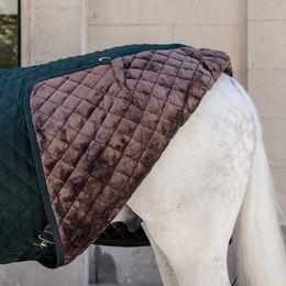 Kentucky Horsewear Stalldecke mit künstlichem Kaninchenfell 400g Größe 140 Grün – Bild 1 von 7