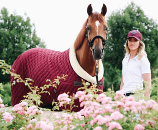 Kentucky Horsewear Turnierdecke für Pferde in Rot aus Polyester – Bild 1 von 8