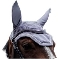 Produktbild von Kentucky Horsewear Wellington Lärmreduzierende Fliegenohren aus Velours für Warmblut Pferde