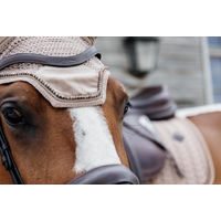 Produktbild von Kentucky Horsewear Wellington Velvet Pearls Fliegenhaube für Pferde Beige Full