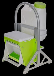 Kerbl Hobbyfarming SmartCoop Mobiler Ständer für Tränken aus Metall Grau – Bild 1 von 7
