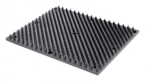 Kerbl Kratzmatte zur Fellpflege für Säulen- oder Wandmontage 30x40 cm – Bild 1 von 10