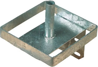 Produktbild von Kerbl Salzlecksteinhalter aus verzinktem Metall in Silber/Grau