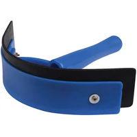 Produktbild von Kerbl Sweat Scraper Roma Brights Putzzeug aus Kunststoff in Türkis und Blau One Size