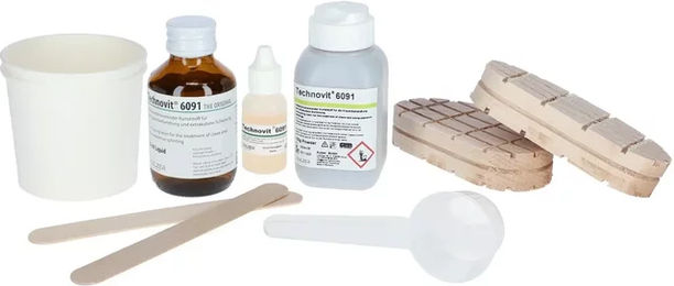 Produktbild von Kerbl Technovit 6091 Hufpflege Set mit Beschleuniger aus Kunstharz in Weiß