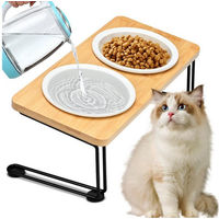 Produktbild von Kityhome Katzennapf-Set aus Keramik mit Bambusbrett und Metallhalterung, 15 Grad geneigt, Anti-Rutsch, Weiß