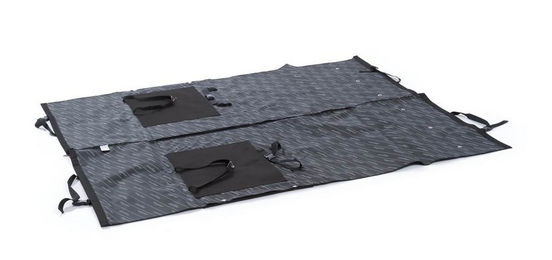 Kleinmetall Autoschondecke Bridge Schwarz aus Polyester mit Reißverschluss und Gurtschlitzen L 167 x B 138 cm – Bild 1 von 6