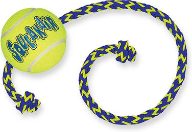 Produktbild von KONG SqueakAir Ball mit Seil aus Naturkautschuk 2er Sparpaket Größe M/L