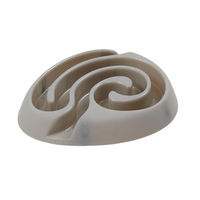 Produktbild von Kruuse Buster Slow Feeder Hundenapf mit Labyrinth aus Kunststoff in Grau oder Beige Größe L für alle Altersstufen