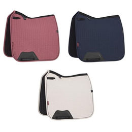 LeMieux Essence Dressurquadrat – Bild 1 von 3