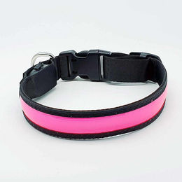 LED Hundehalsband mypfote.com aus Nylon in Rosa Grösse M wasserabweisend mit wiederaufladbarem Akku – Bild 1 von 1