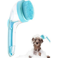 Produktbild von Ledander 2-in-1 Hundebadebürste aus Silikon mit integriertem Shampoo-Spender in Blau für alle Felltypen