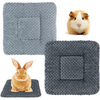 Produktbild von Ledander Hundematte und Decken aus Fleece für Kaninchen, Meerschweinchen und Kleintiere 2er-Set 31x21cm Grau und Rosa