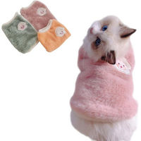 Produktbild von Ledander Hundeoverall und Katzenkleidung aus Plüsch als warmer Hundepullover für kleine Hunde und Kätzchen