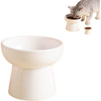 Produktbild von Ledander Keramik-Futternapf für Katzen und Hunde in Weiß mit 10cm Höhe
