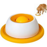 Produktbild von Ledander Lick Bowl Schleckmatte für Hunde und Katzen mit Antirutschmatte und integrierter Drehkugel aus Kunststoff in Gelb
