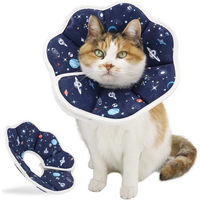 Produktbild von Ledander Schutzkragen Halskrause aus Kunststoff für Katzen und kleine Hunde, verstellbar, Blau/Bunt, Größe XS