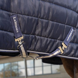 LeMieux Arika Stable-Tek Pferdedecke aus Polyester in Blau 350g – Bild 1 von 9