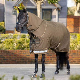 LeMieux Arika Turnout Rug Pferdedecke aus 600D Ripstop Polyester mit abnehmbarem Halsteil in Braun – Bild 1 von 9