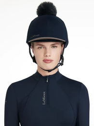 Produktbild von LeMieux Classique Reithelmüberzug aus Stoff in Blau Unisex