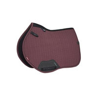 Produktbild von LeMieux Essence Eurojump Square Sattelunterlage aus Softshell mit selbstkühlendem Futter in Lila Größe L