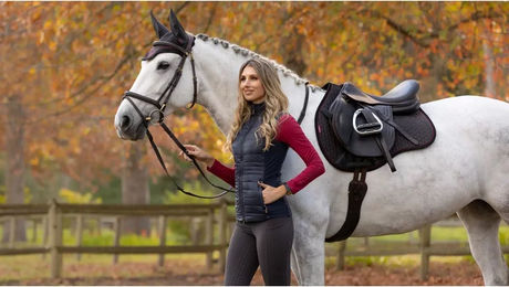 Produktbild von LeMieux GP Satteldecke für Pferde aus Leder in Schwarz Größe S/M